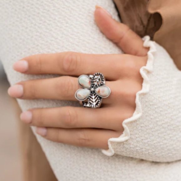 PAPARAZZI SIMPLY SANTA FE COMPLETE TREND BLEND JULY 2023 FASHION FIX - Picture 6 of 6